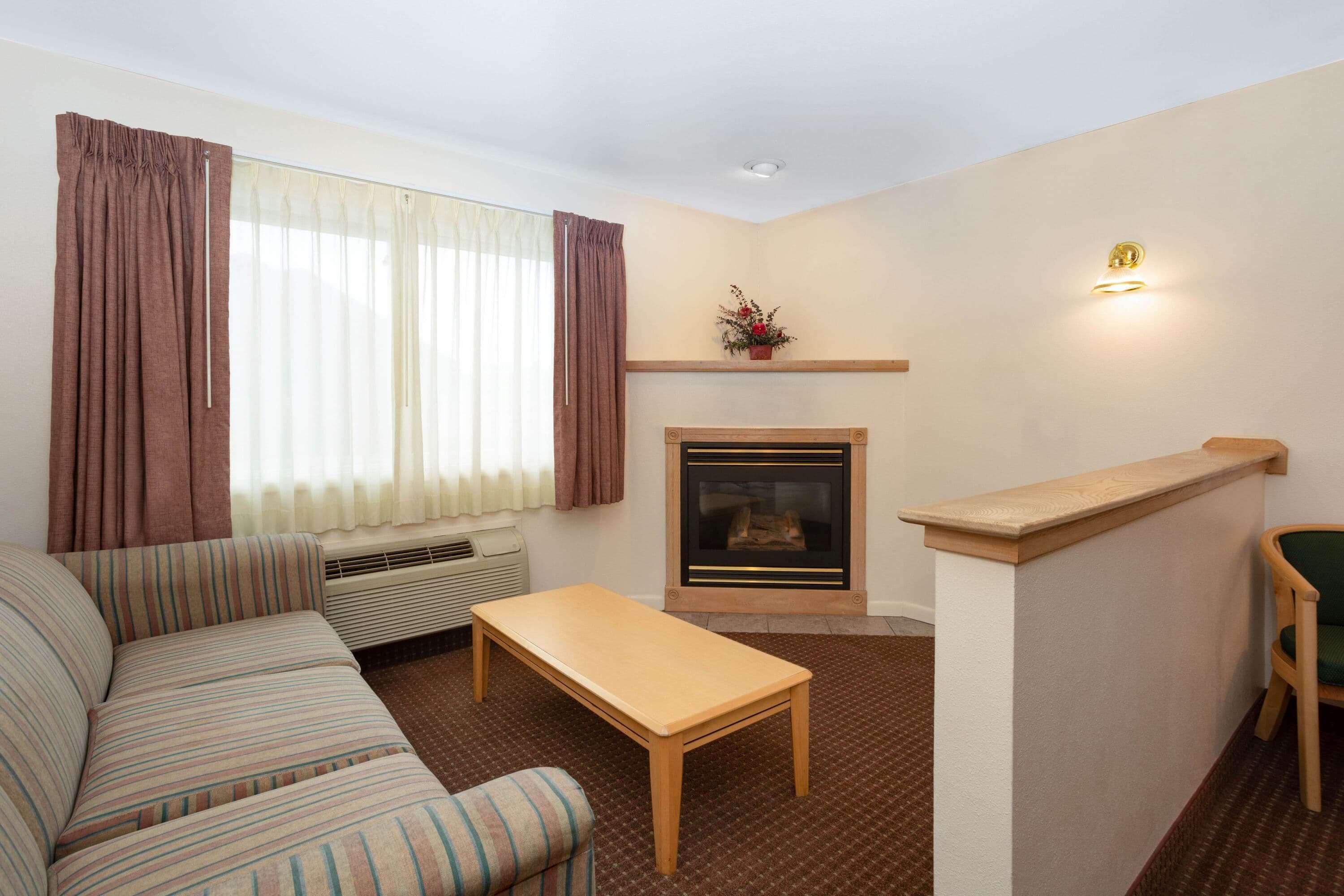 Inn At Lander, Travelodge By Wyndham Exterior foto