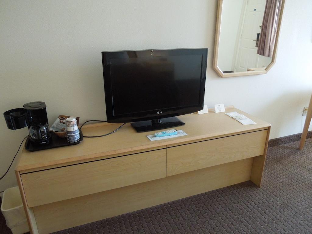 Inn At Lander, Travelodge By Wyndham Exterior foto